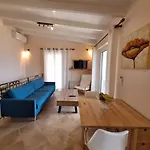 S&a House
