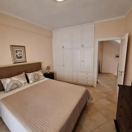 S&a House * Gastouri (Corfu)